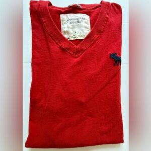 Abercrombie & Fitch Bold Red Knit V-neck Tee Men’s Large Moose Logo